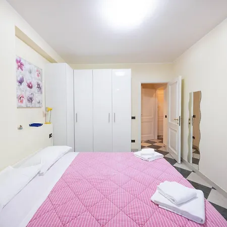 San Rocco, By Short Holidays Appartement